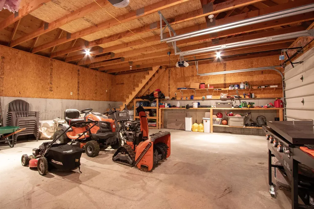 107 East Village Road St. Johnsbury VT 05819