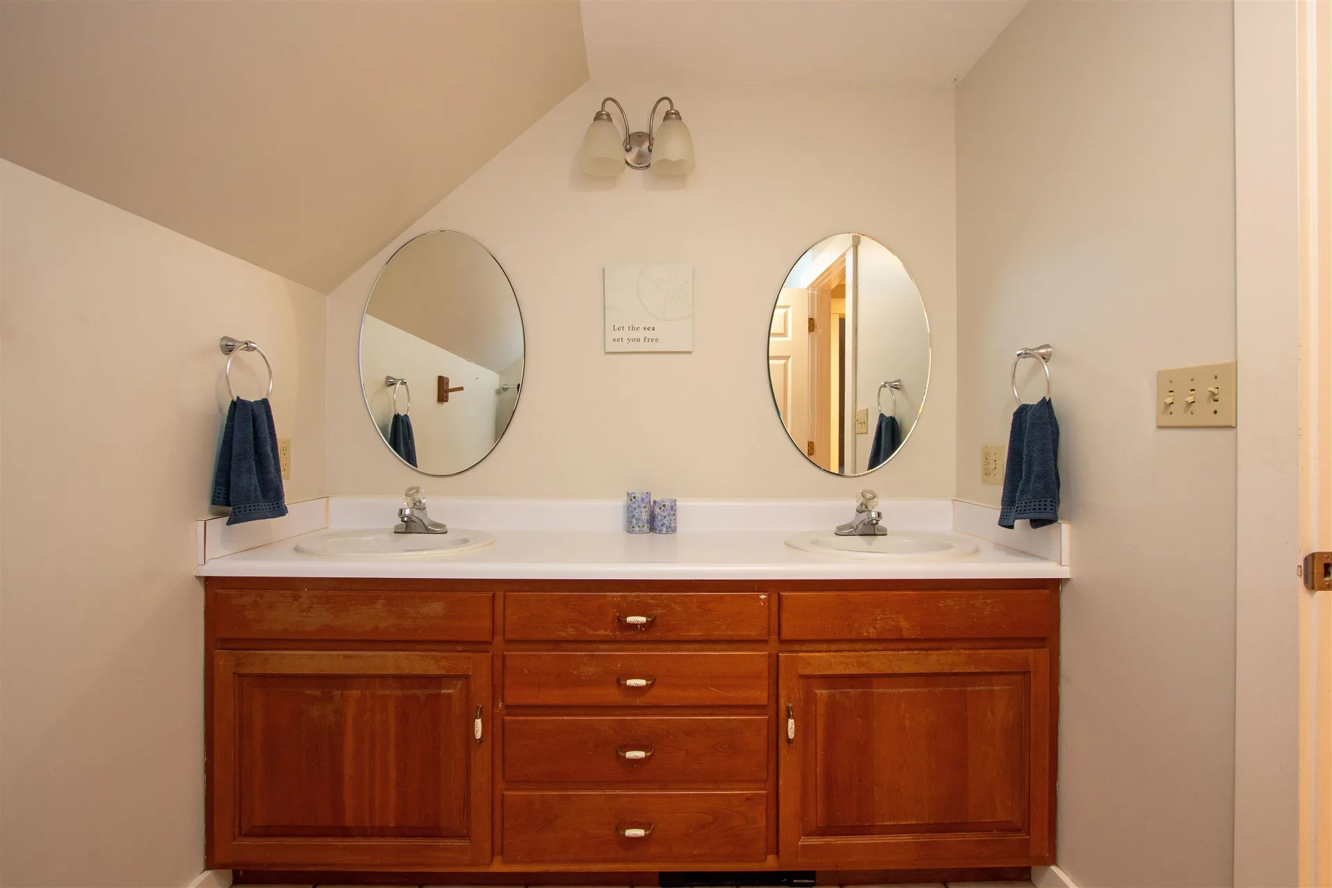 107 East Village Road St. Johnsbury VT 05819