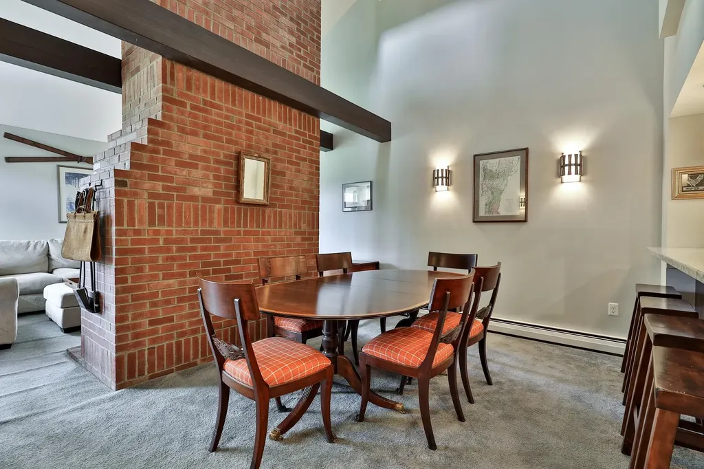 106 Fox Hollow Village Mendon VT 05701