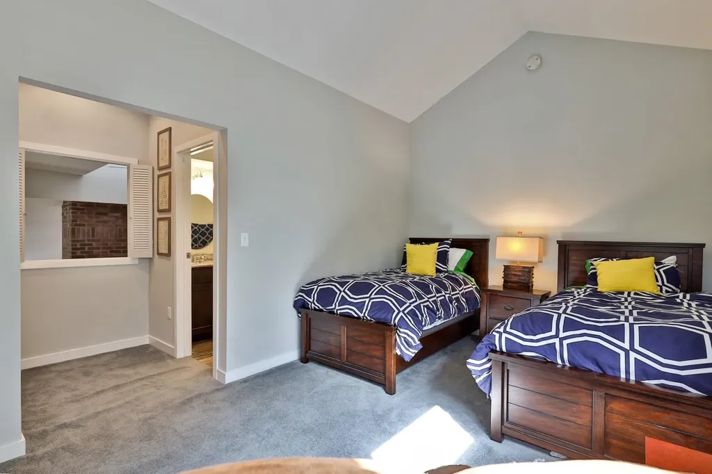 106 Fox Hollow Village Mendon VT 05701