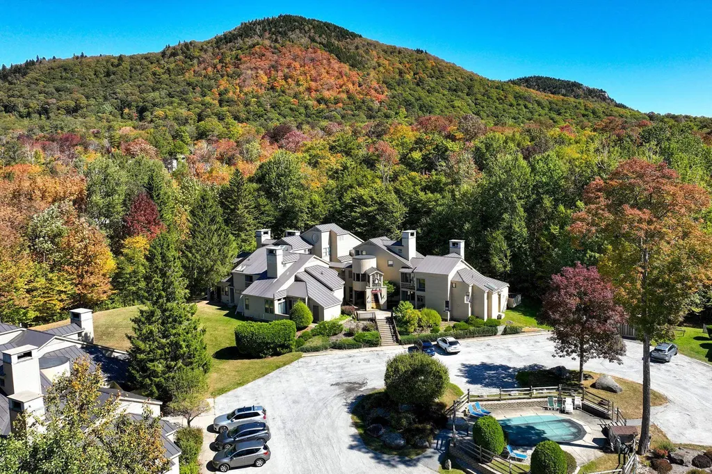 106 Fox Hollow Village Mendon VT 05701