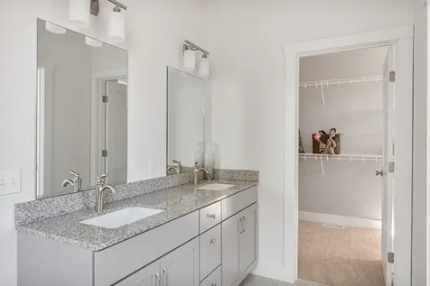 71 Elm Street South Burlington VT 05403