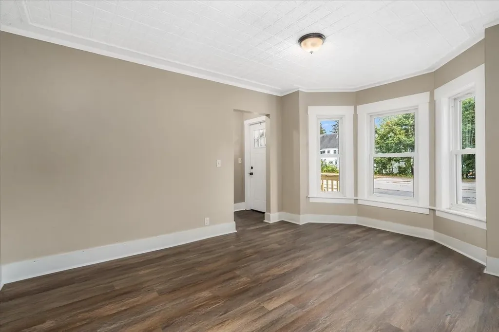 75 School Street Franklin NH 03235