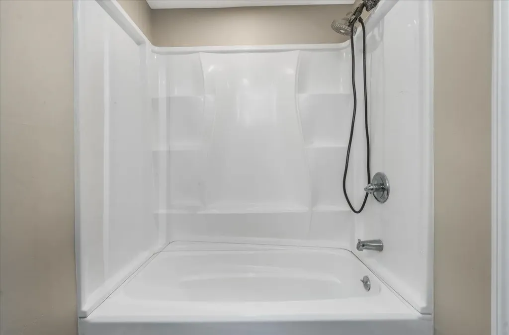 75 School Street Franklin NH 03235