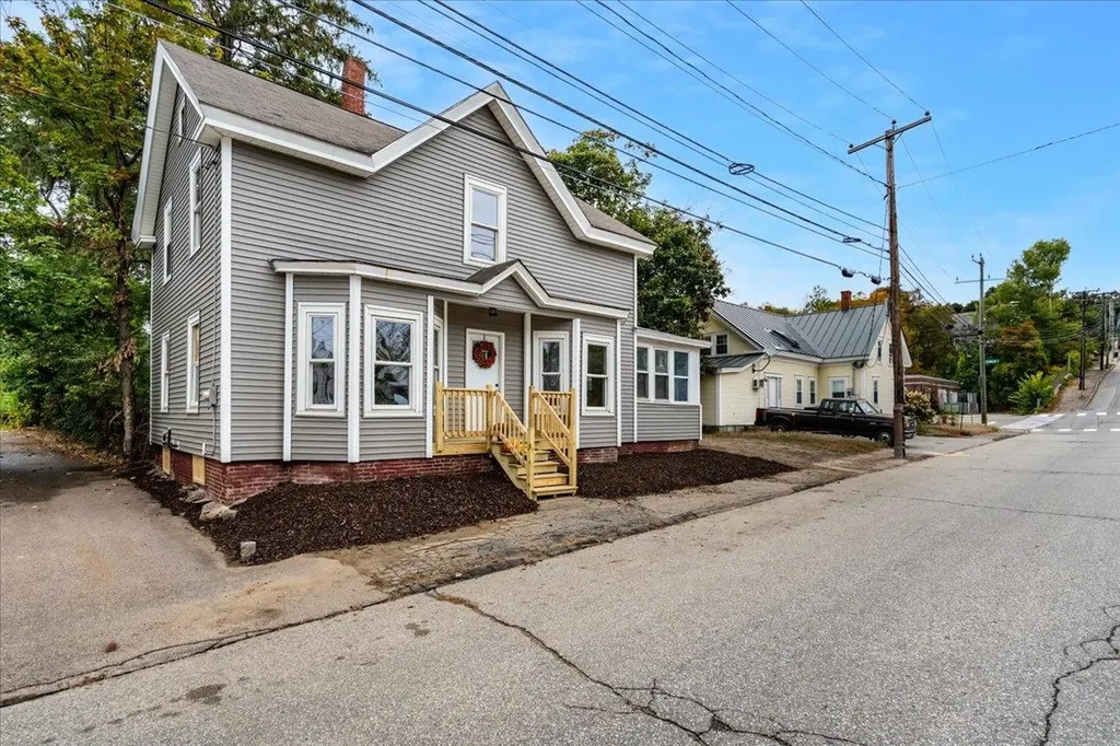 75 School Street Franklin NH 03235