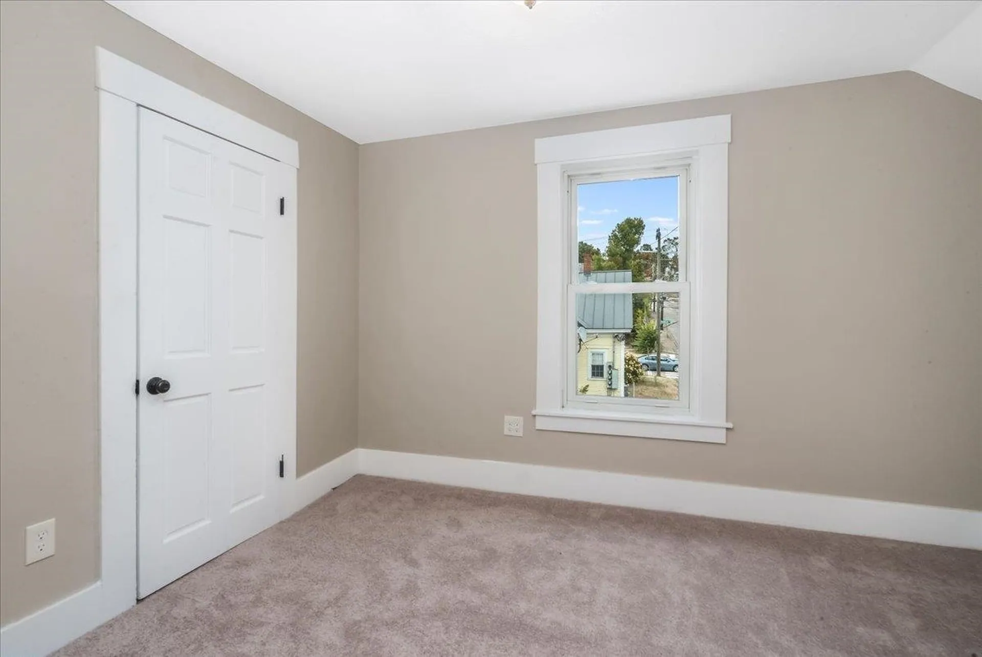 75 School Street Franklin NH 03235