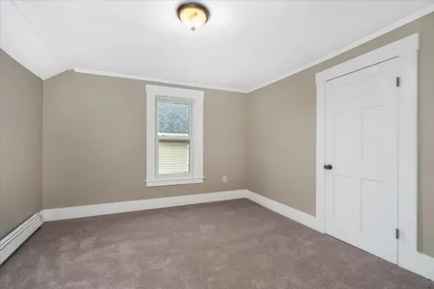 75 School Street Franklin NH 03235