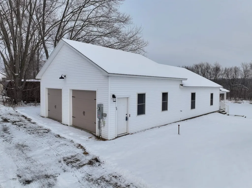 58 Riverview Street Ferrisburgh VT 05491