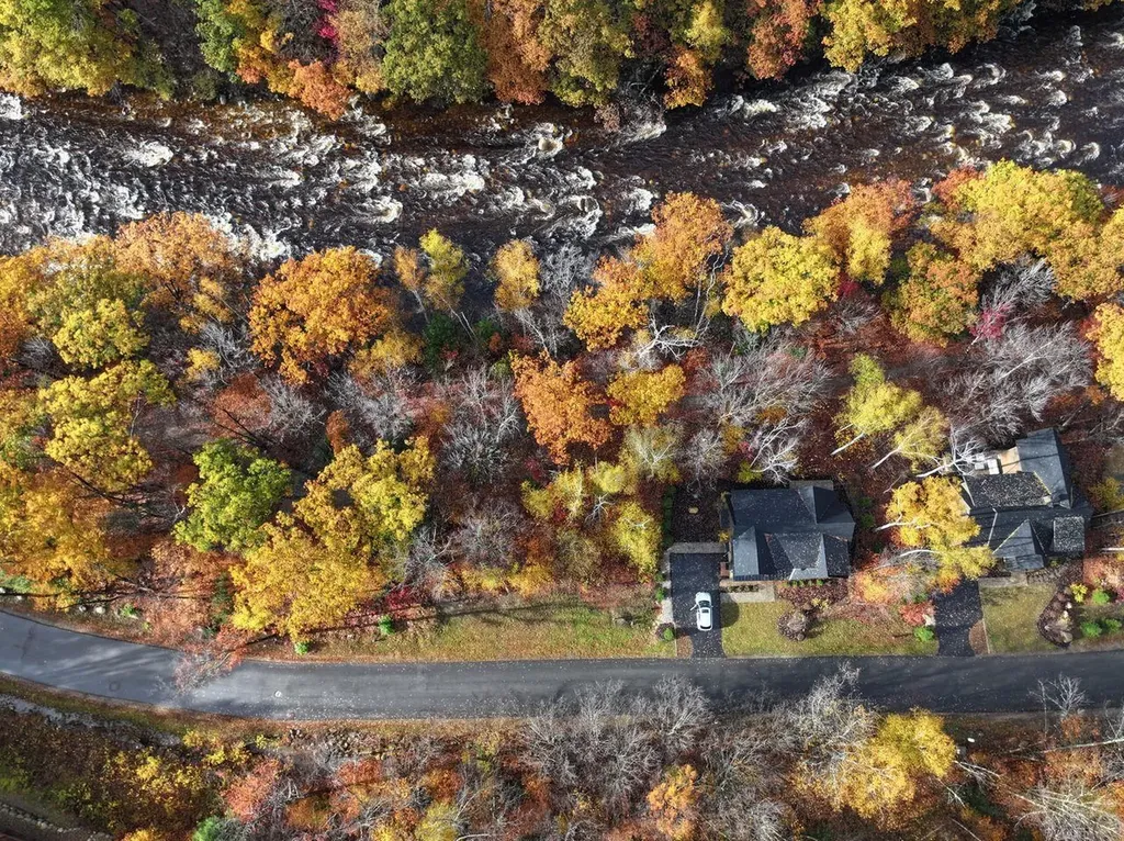 254 South Peak Road Lincoln NH 03251