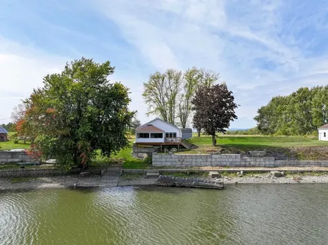 46 Riverview Street Ferrisburgh VT 05491