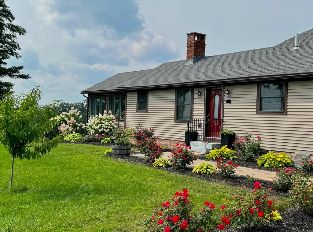 152 Evans Road Barnstead NH 03218