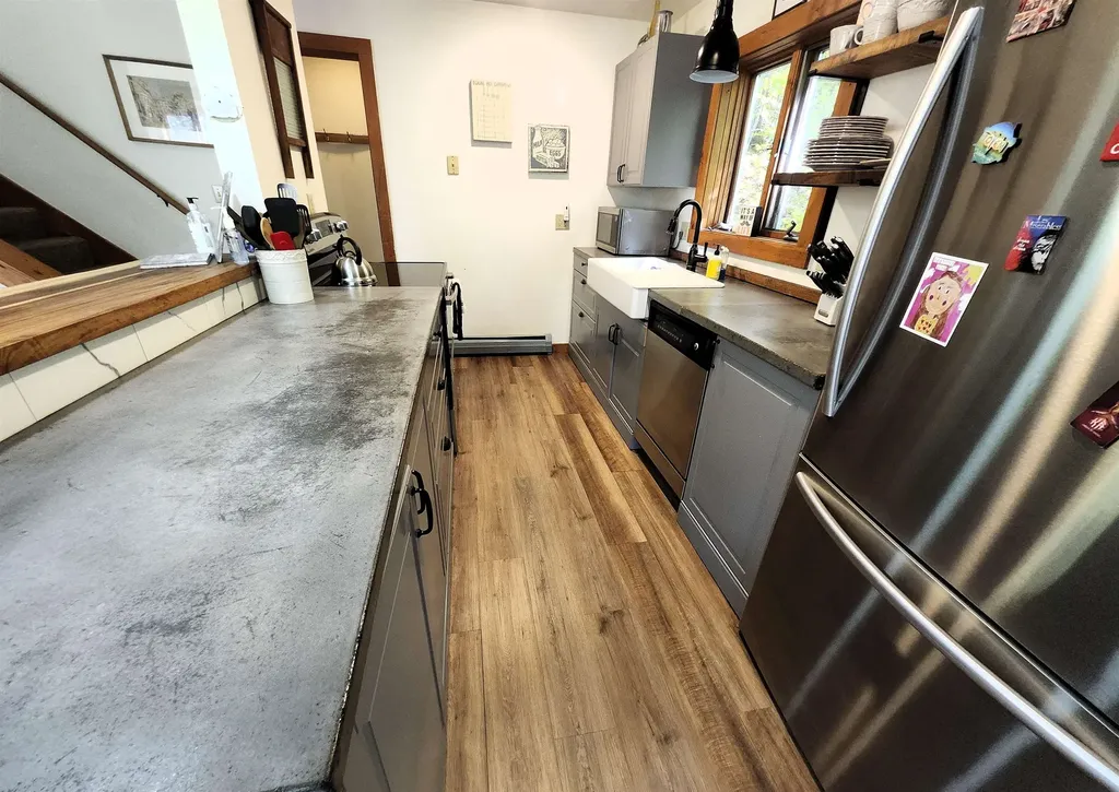 194 Reservoir Road Campton NH 03223