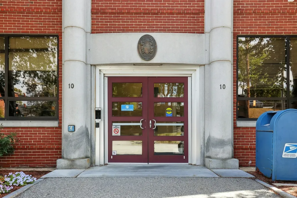 10 Ferry Street Concord NH 03301