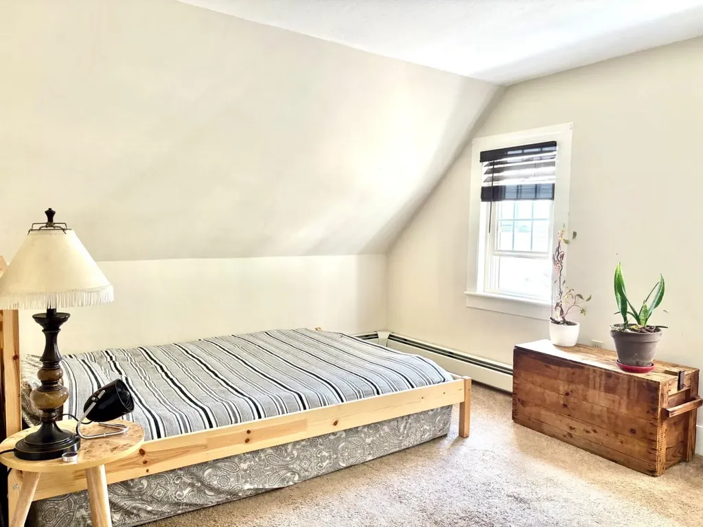 5 Kossuth Street Exeter NH 03833