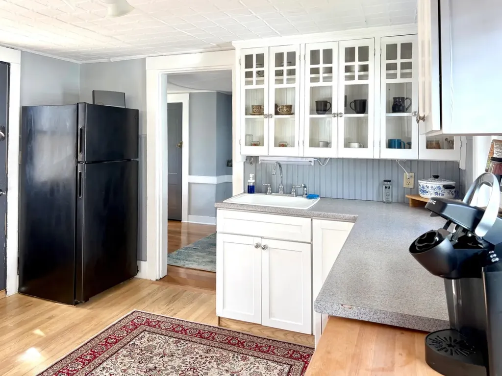 5 Kossuth Street Exeter NH 03833