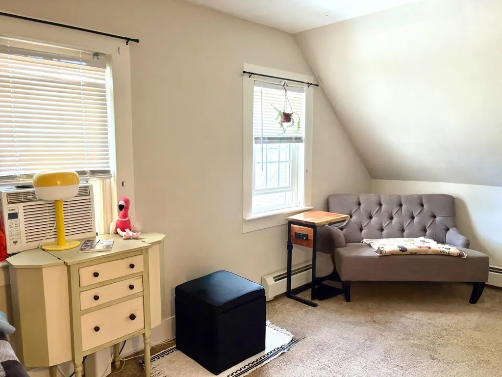 5 Kossuth Street Exeter NH 03833