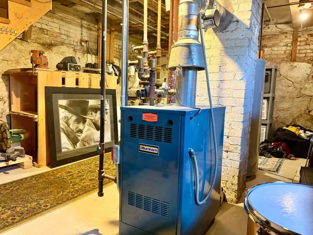 5 Kossuth Street Exeter NH 03833