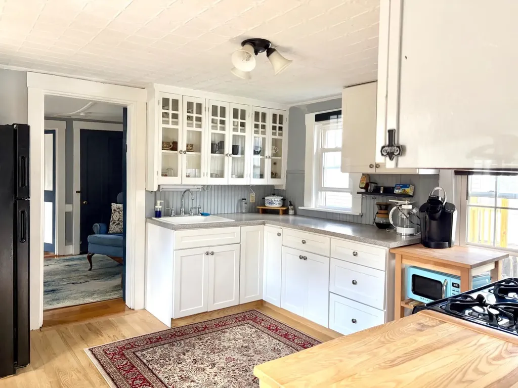 5 Kossuth Street Exeter NH 03833