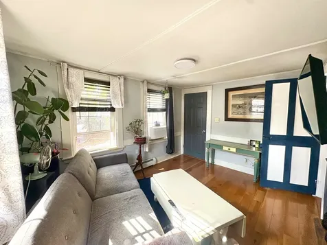 5 Kossuth Street Exeter NH 03833