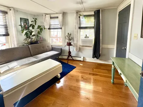 5 Kossuth Street Exeter NH 03833