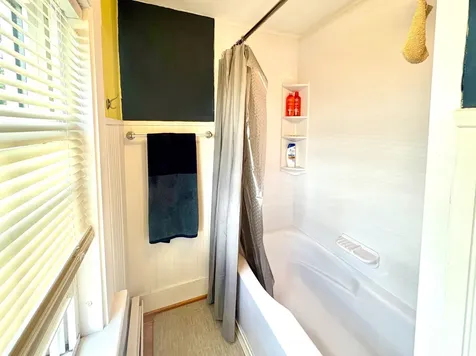 5 Kossuth Street Exeter NH 03833