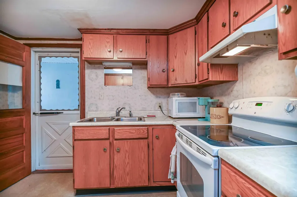 7 Ferry Street Allenstown NH 03275