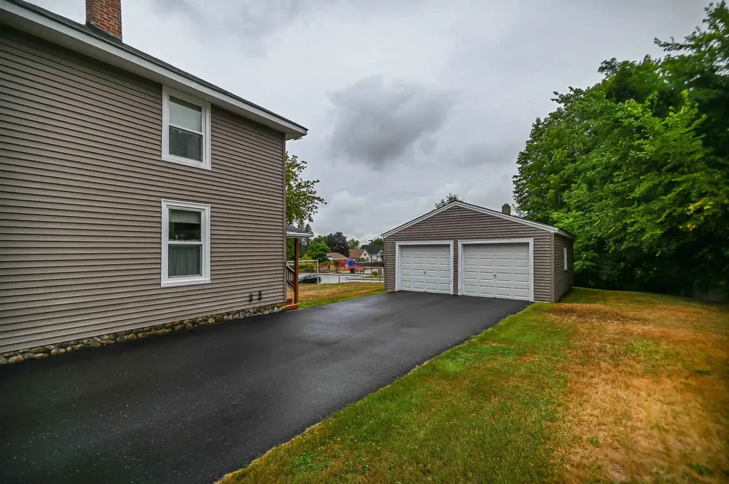 7 Ferry Street Allenstown NH 03275