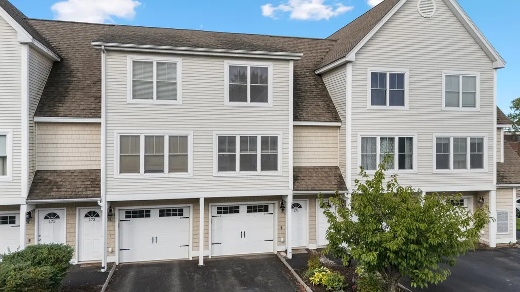 171 Silver Street Manchester NH 03103-2712