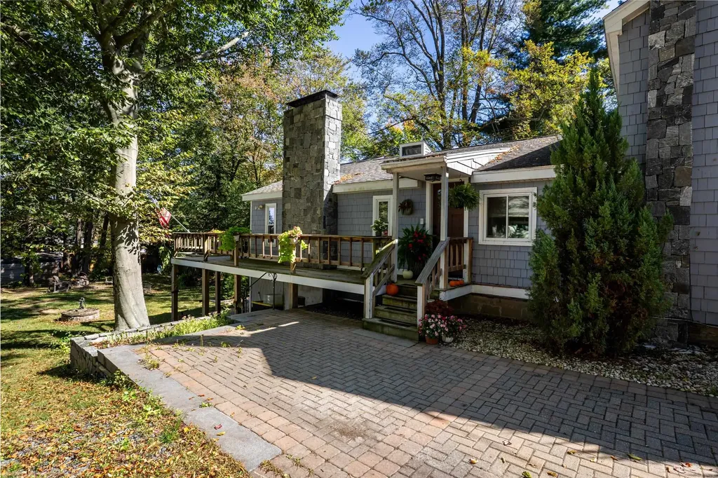 11 & 13 Dulcies Point Road Kingston NH 03848