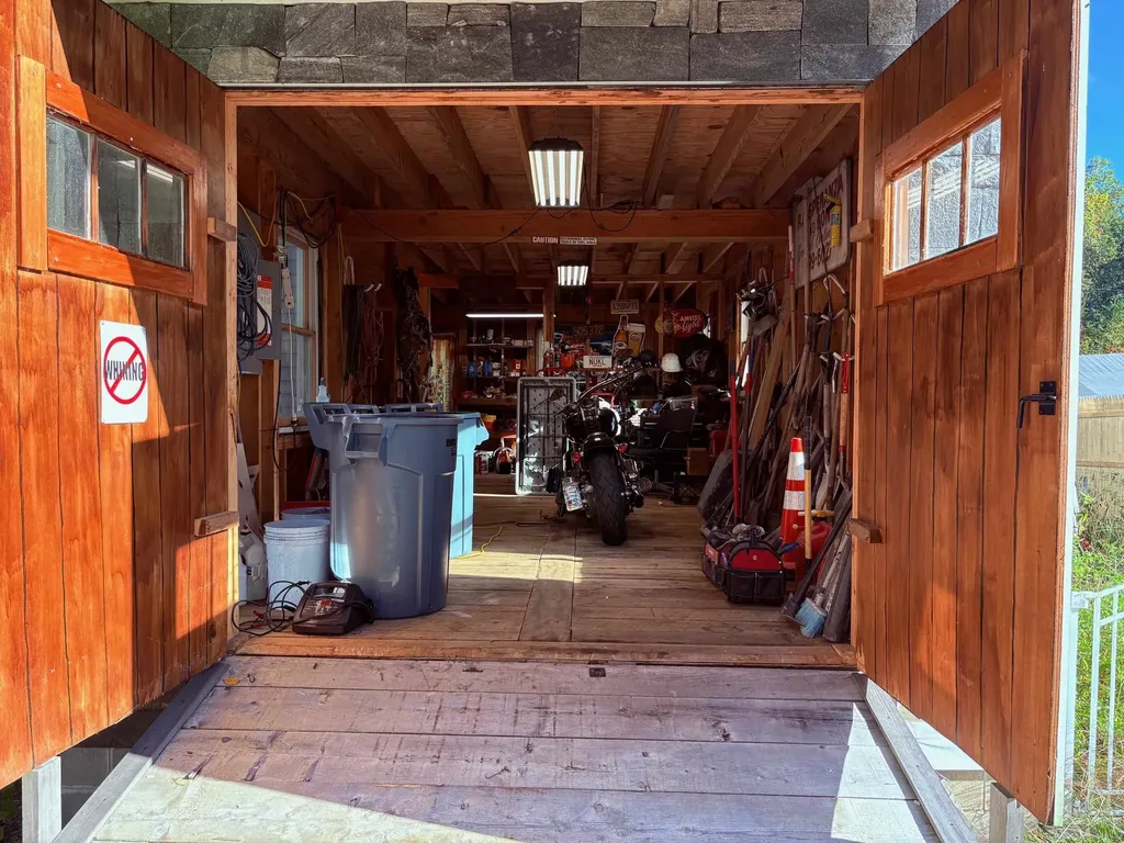 11 & 13 Dulcies Point Road Kingston NH 03848