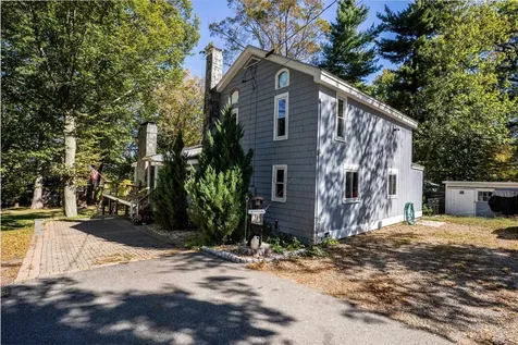 11 & 13 Dulcies Point Road Kingston NH 03848