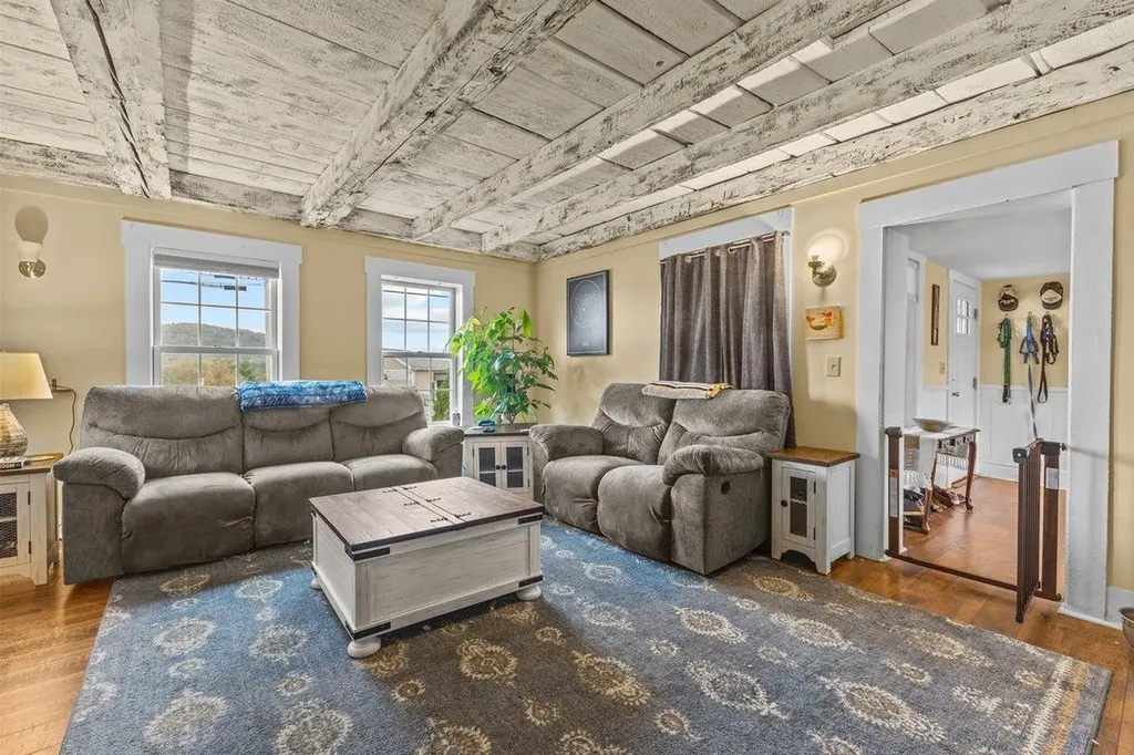 266 Vermont 15 Jericho VT 05465