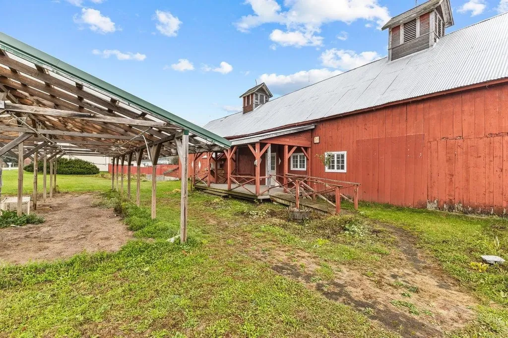 266 Vermont 15 Jericho VT 05465