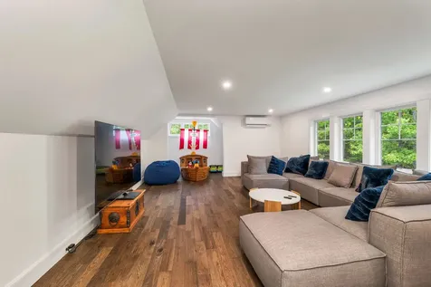 79 River Street Wolfeboro NH 03894