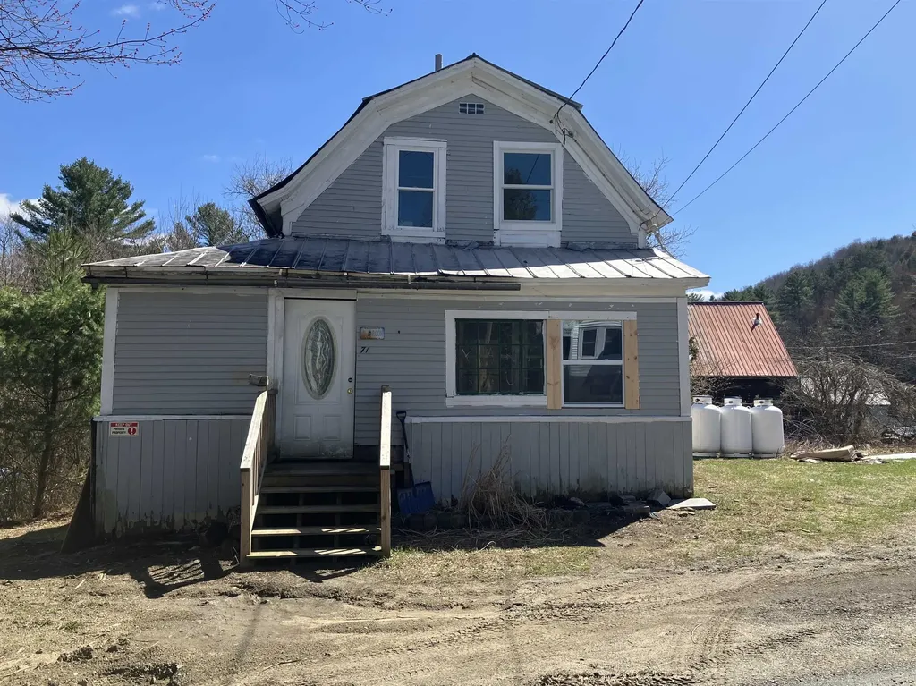 71 Woodbury Street Hardwick VT 05843