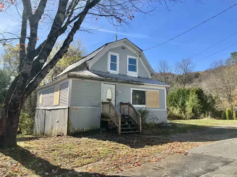71 Woodbury Street Hardwick VT 05843