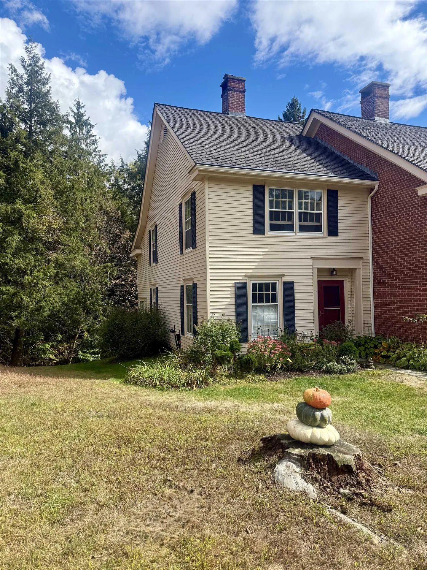 85 Townhouse Way Woodstock VT 05091