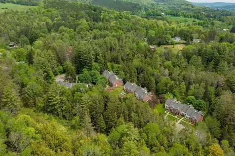 85 Townhouse Way Woodstock VT 05091