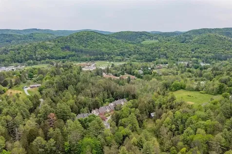 85 Townhouse Way Woodstock VT 05091
