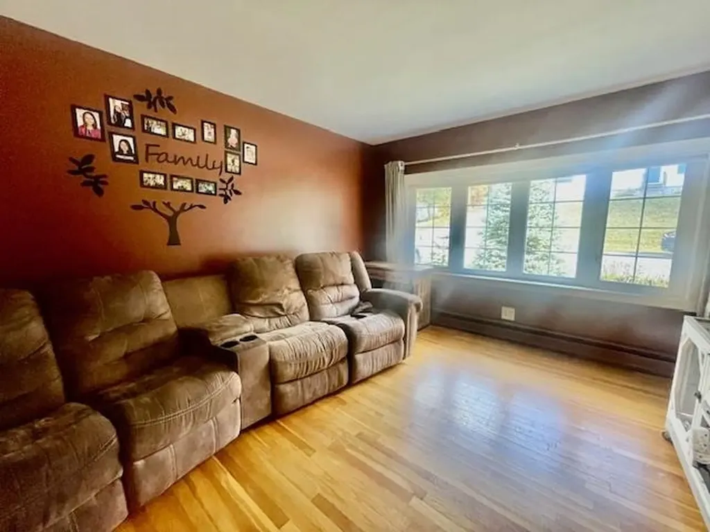 21 Rheims Street Berlin NH 03570