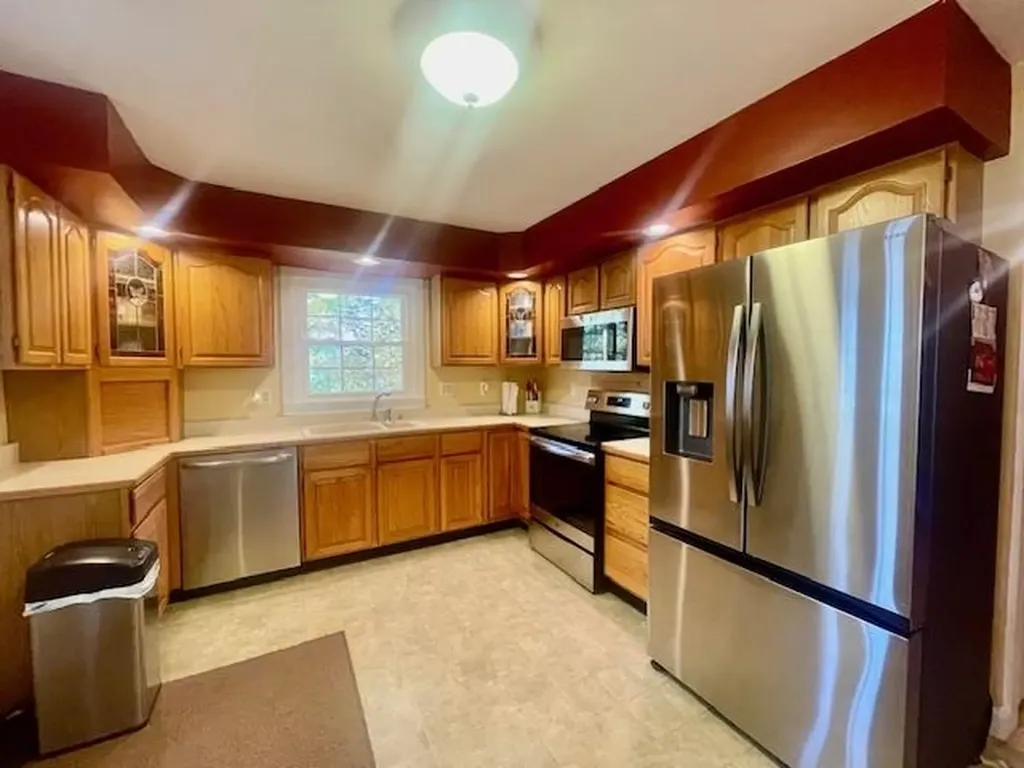 21 Rheims Street Berlin NH 03570