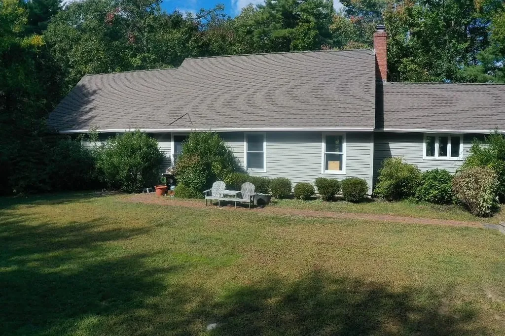 135 Exeter Road North Hampton NH 03862