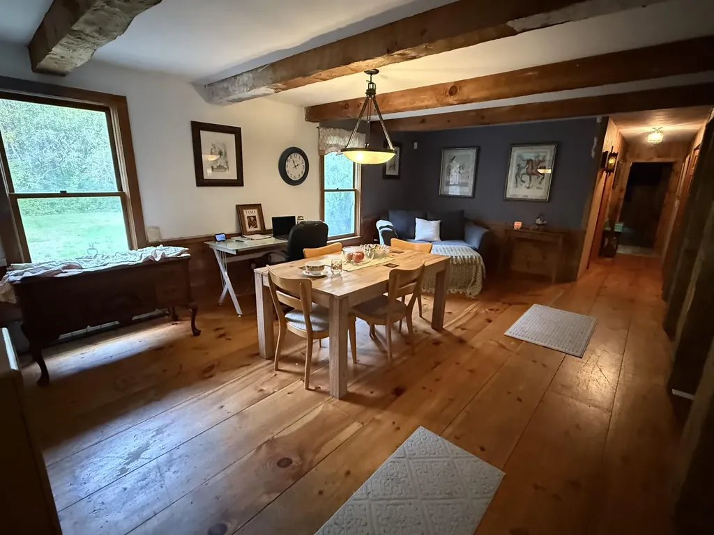 135 Exeter Road North Hampton NH 03862