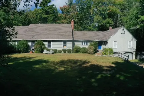 135 Exeter Road North Hampton NH 03862