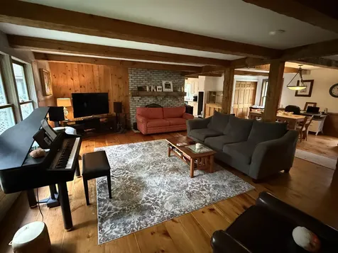 135 Exeter Road North Hampton NH 03862