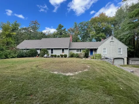 135 Exeter Road North Hampton NH 03862