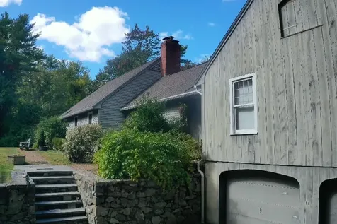 135 Exeter Road North Hampton NH 03862