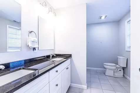 115 Forestedge Way Manchester NH 03102