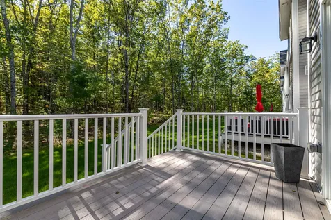 115 Forestedge Way Manchester NH 03102