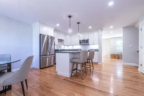 115 Forestedge Way Manchester NH 03102